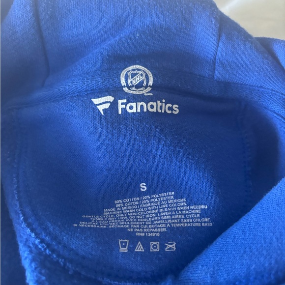 Toronto Maple Leafs hoodie - Picture 3 of 3